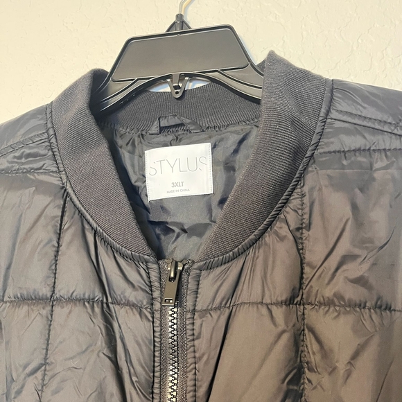 STYLUS Black Puffer Jacket Collection - Picture 5 of 6